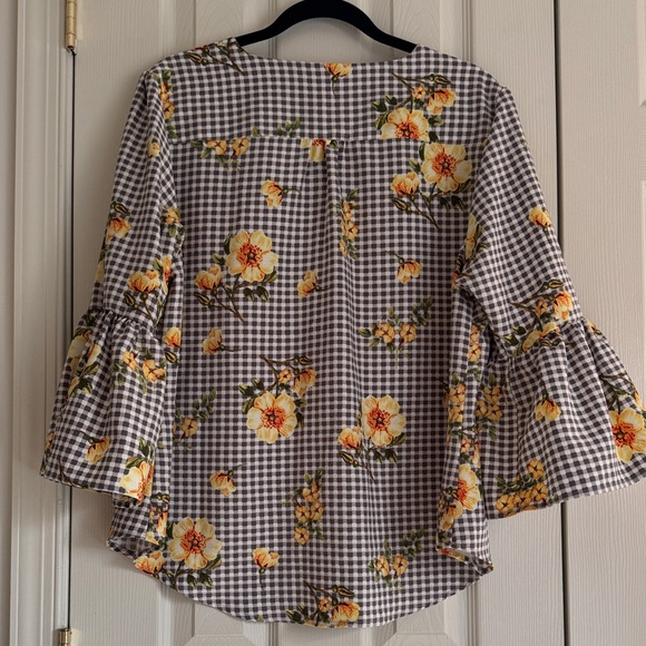 Valerie Stevens Women’s Top – Size XL - Picture 2 of 7